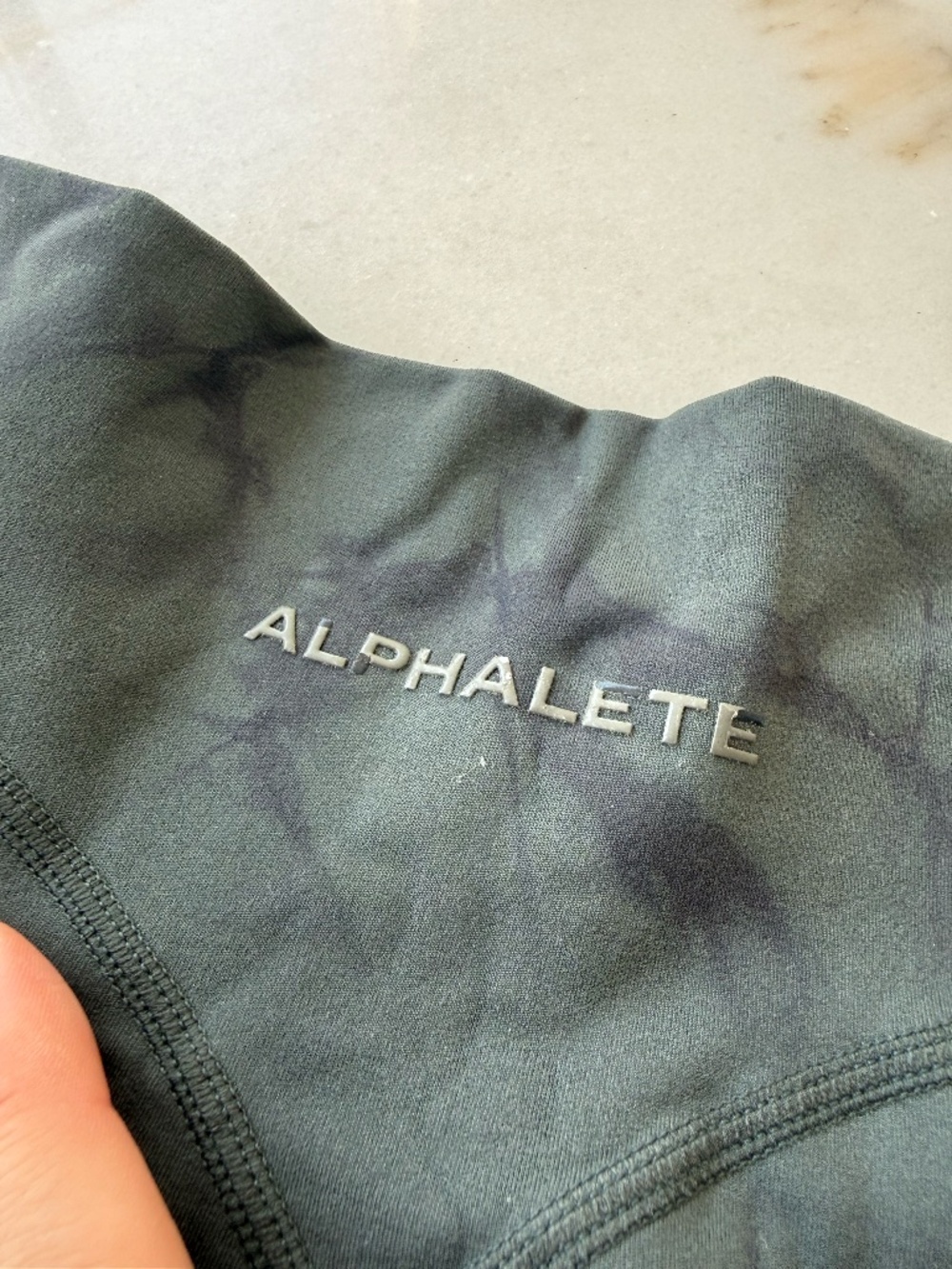 Alphalete Surface Pocket Leggings in tie dye green 29.5 in inseam - Picture 8 of 14